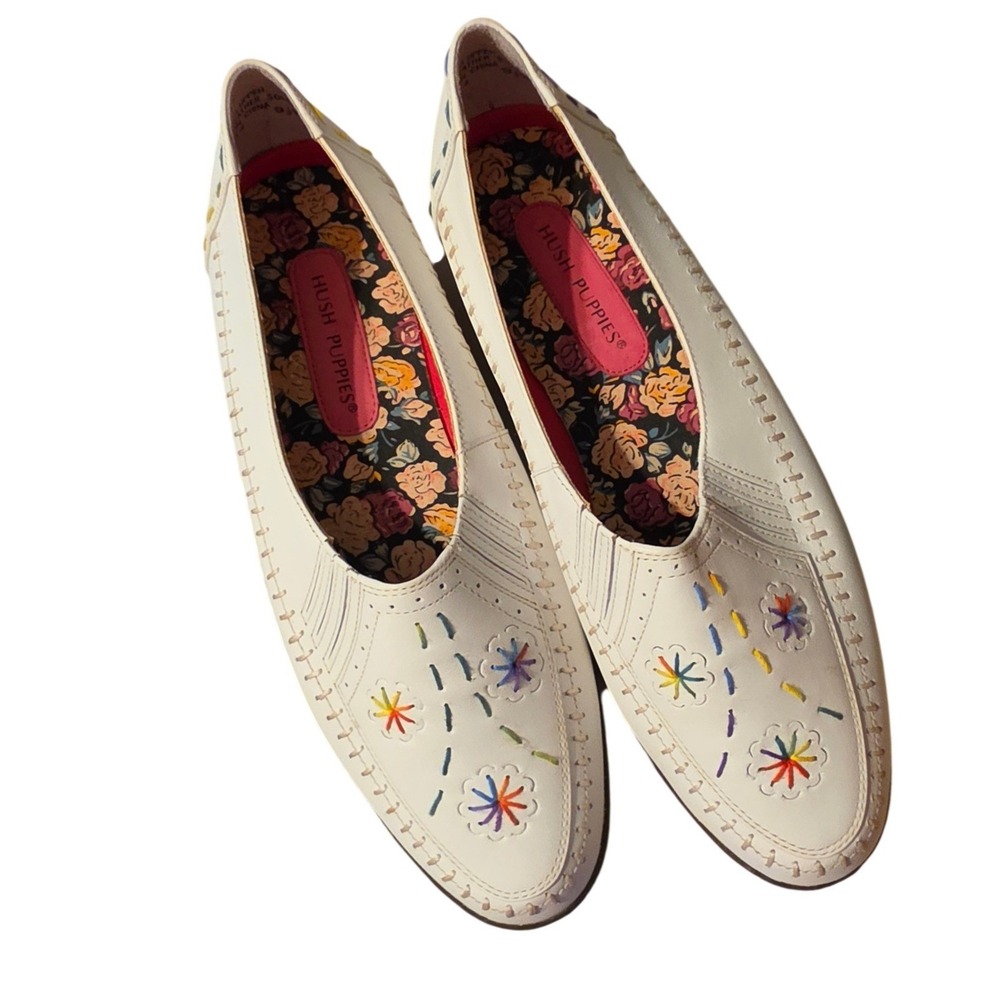 Vintage Hush Puppies White Leather Rainbow Floral Embroidered Flats Women 9.5M